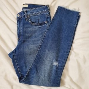 NWOT Gap 1969 Skinny Jeans True Skinny Ankle Size 27R (Size 4)